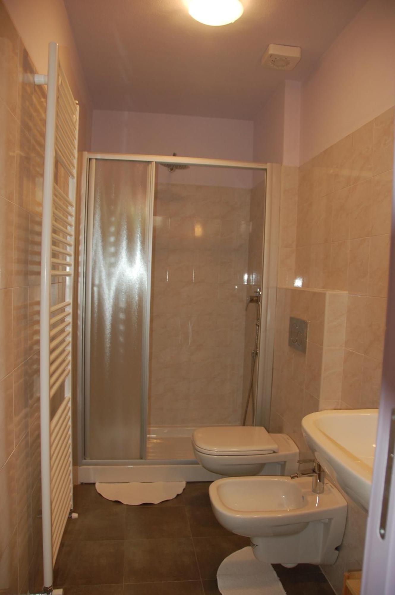 B&B Cherry En Rose Lezzeno Ngoại thất bức ảnh